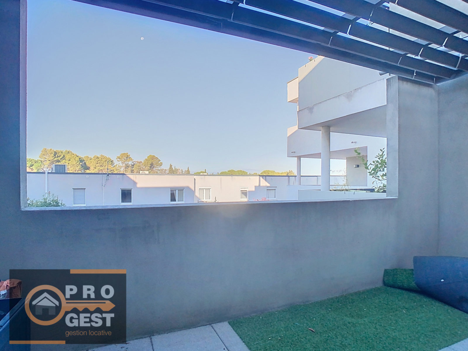 photo_42db4d005bd73ee687fe6752105a63e5