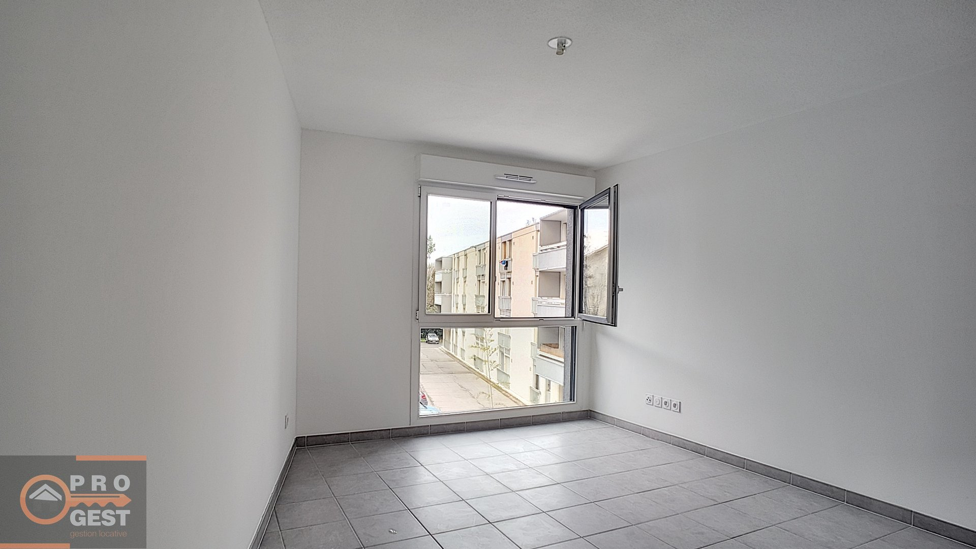 54d53f8217ee9a8bb18b16eb21d88e43