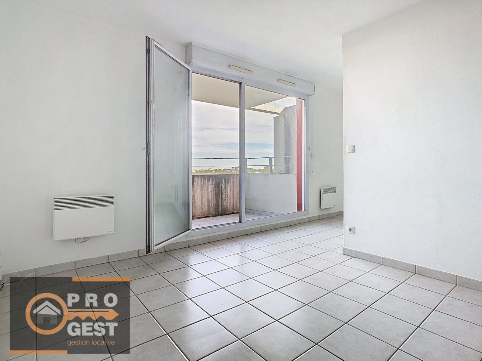 photo_69f2616c4ab926b556689b8ed04602cf