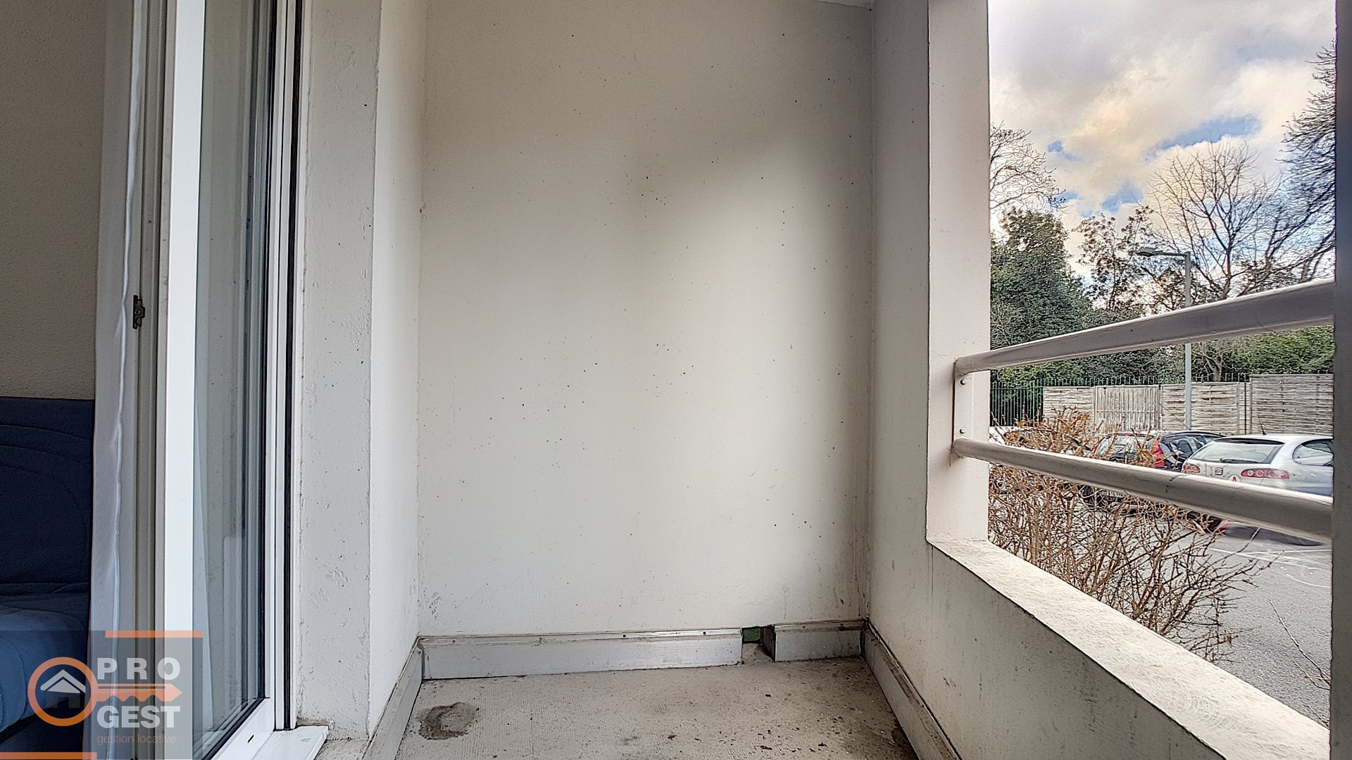 3fec85a70551a1fb7b8e38297c1c561c