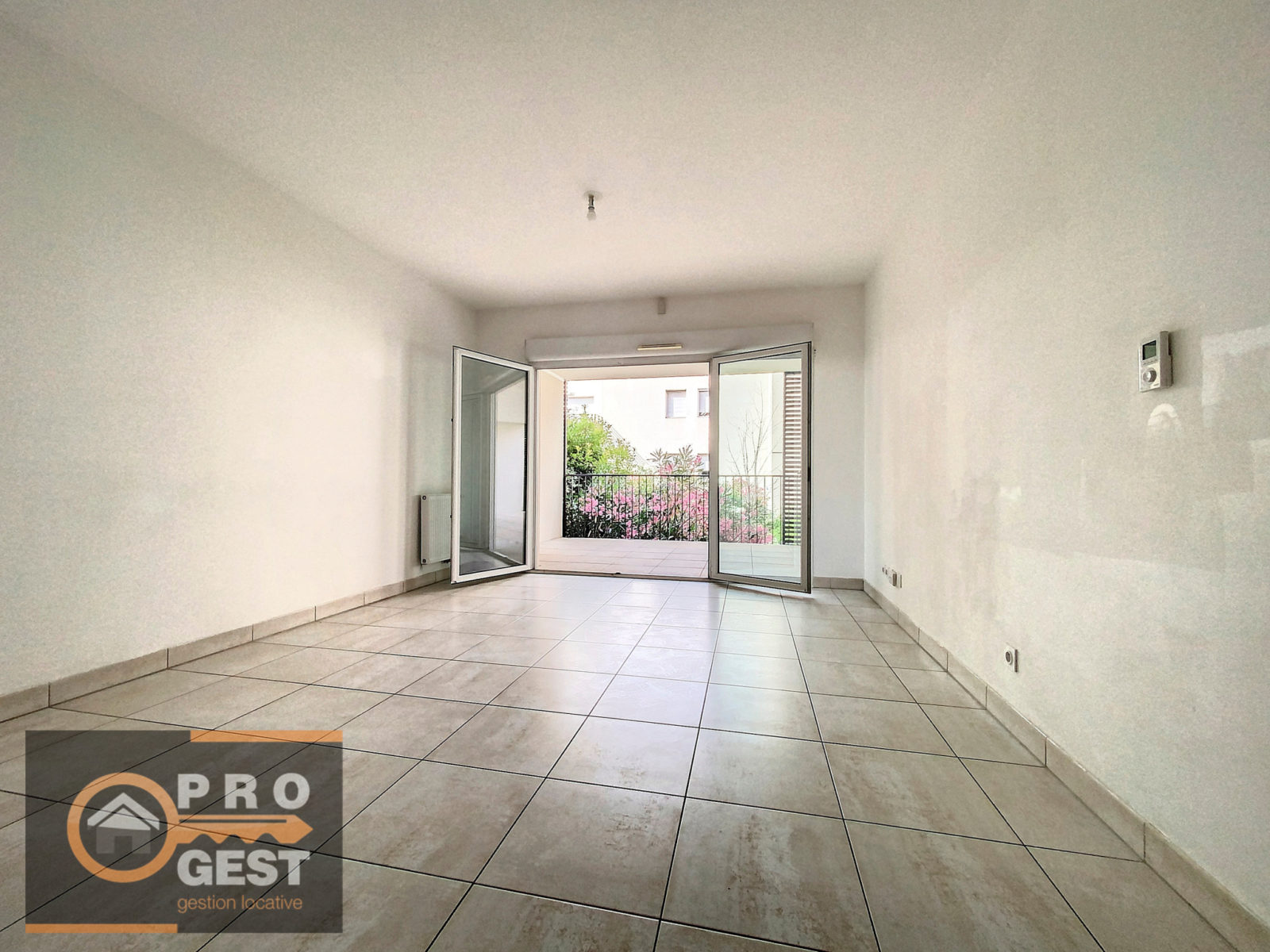 photo_e82fc76bbe692c62cd672fc420391cb5